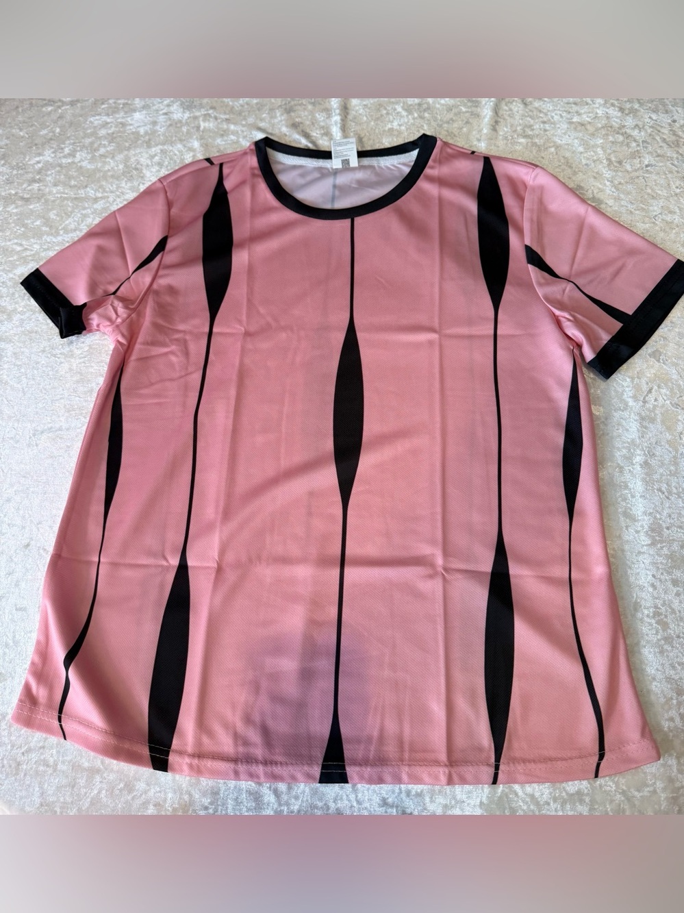 NWOT Pink Black Geometric Print Top Size L Short Sleeve Casual Blouse